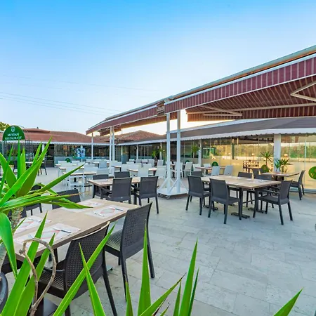 Otel Sahara Aqua Halal