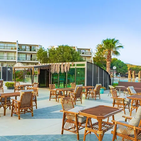 Hotel Sahara Aqua Halal